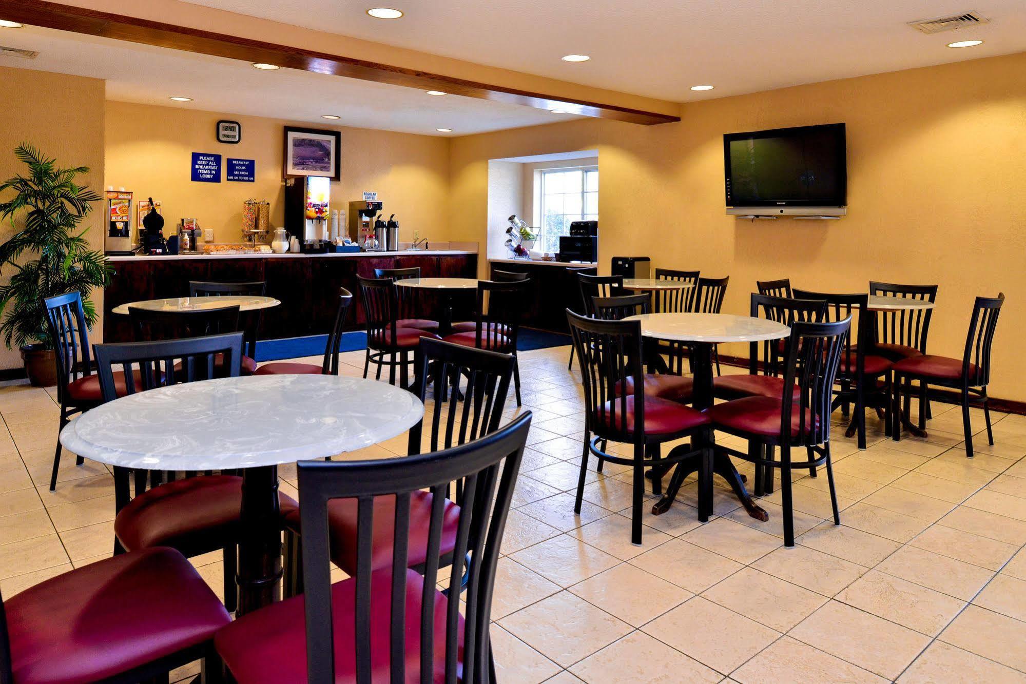 Microtel Inn & Suites By Wyndham Savannah/Pooler Exterior photo